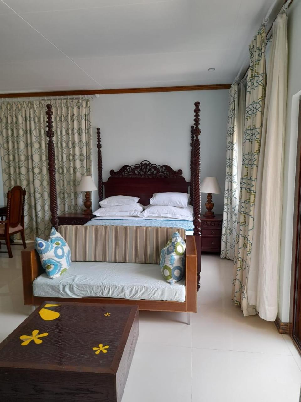 Bayview Villa -Sea Side Villa Anse Boileau Dış mekan fotoğraf
