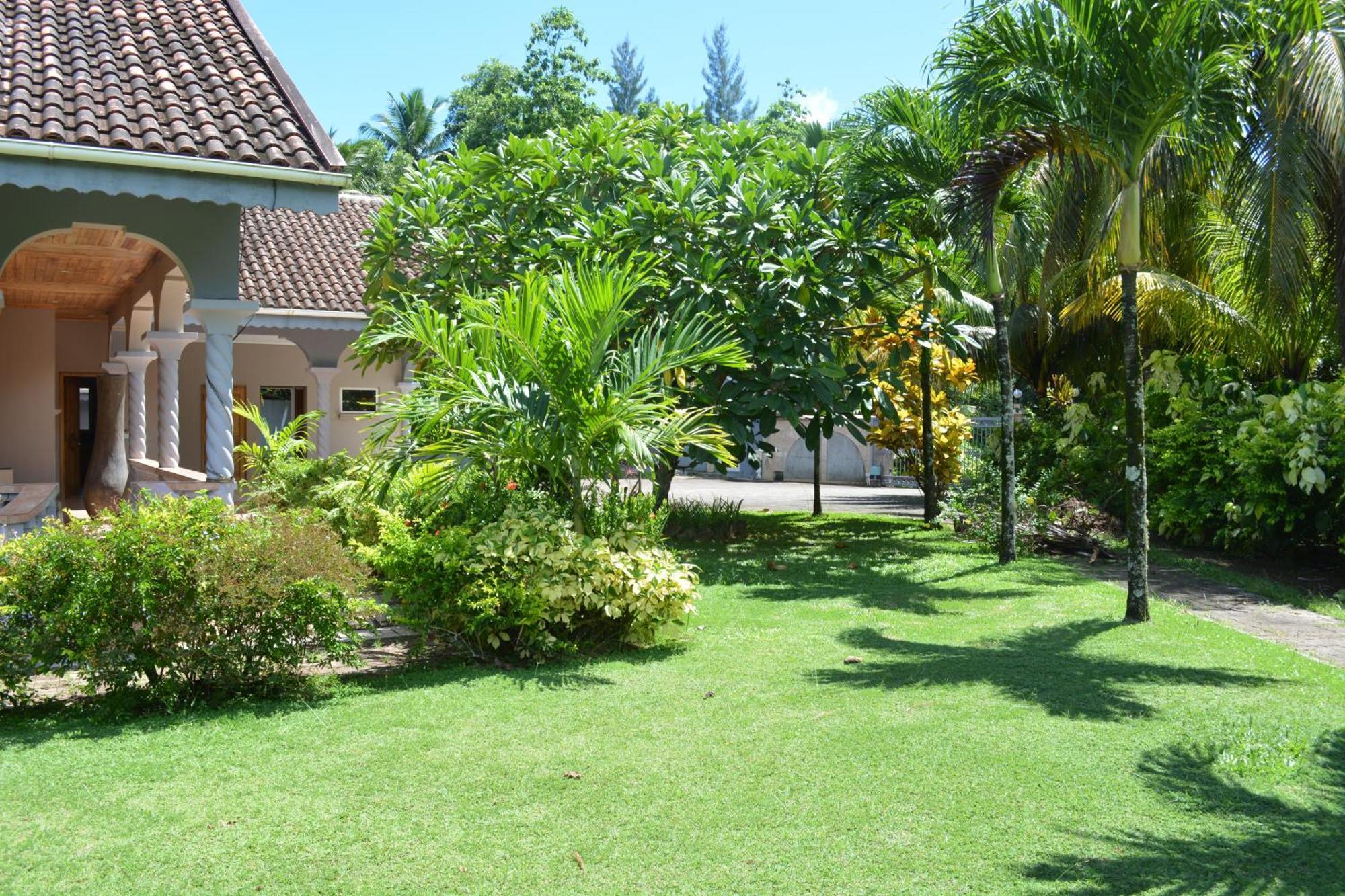 Bayview Villa -Sea Side Villa Anse Boileau Dış mekan fotoğraf