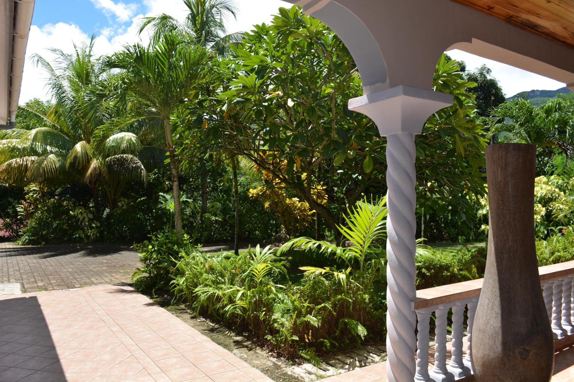 Bayview Villa -Sea Side Villa Anse Boileau Dış mekan fotoğraf