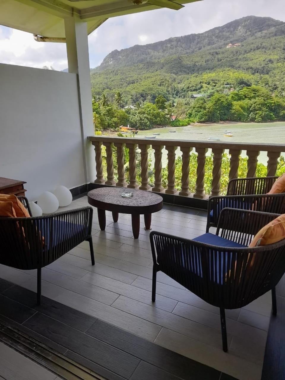 Bayview Villa -Sea Side Villa Anse Boileau Dış mekan fotoğraf